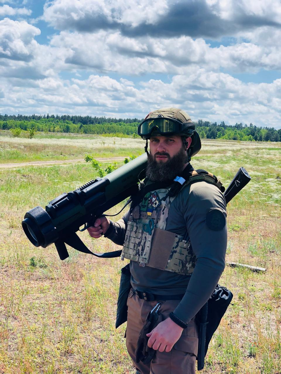 Боєць на передовій